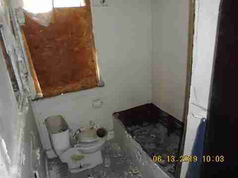 15702 Stansbury (14)_m.jpg